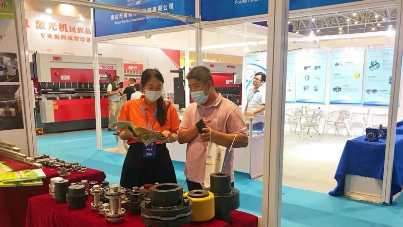工业机器人自动化标准规范：揭秘其核心要求与实施要点